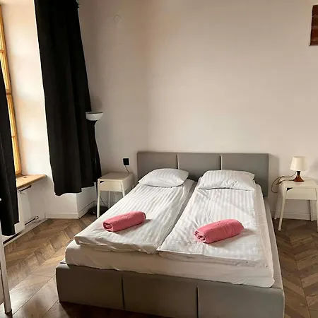 Appartement Main Square 18 View 2 *