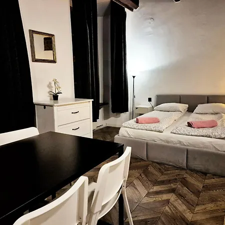 Main Square 18 View 2 Appartement Krakau